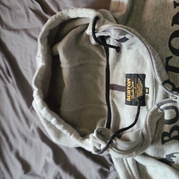 Burton sweater - Picture 3 of 3